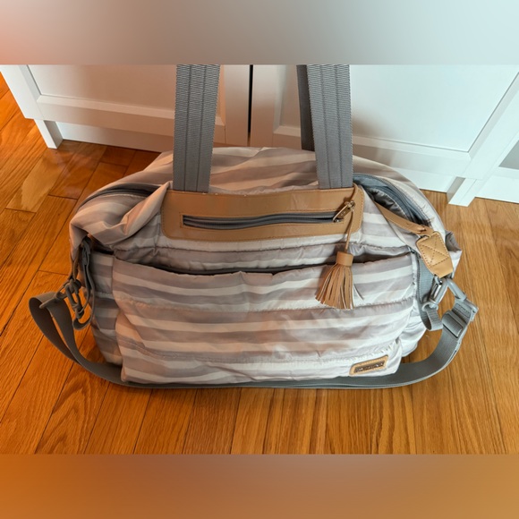 Skip Hop Riverside bag, hard wipes case, Bumkins clear travel, Baby Bumco clutch - Picture 1 of 6